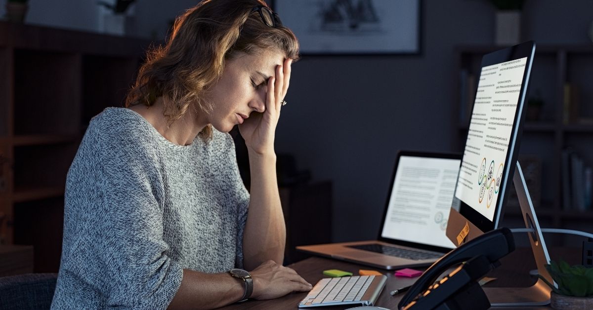 Σύνδρομο burnout: Συμπτώματα, αιτίες και αντιμετώπιση